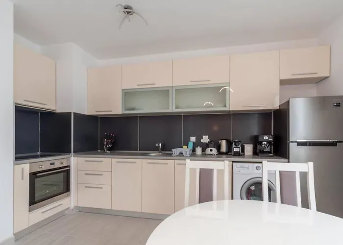 With Balcony, Lighthouse Golf Resort, 62sqm Appartement Baltsjik